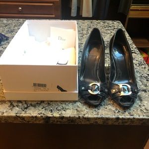Dior peep toe pumps